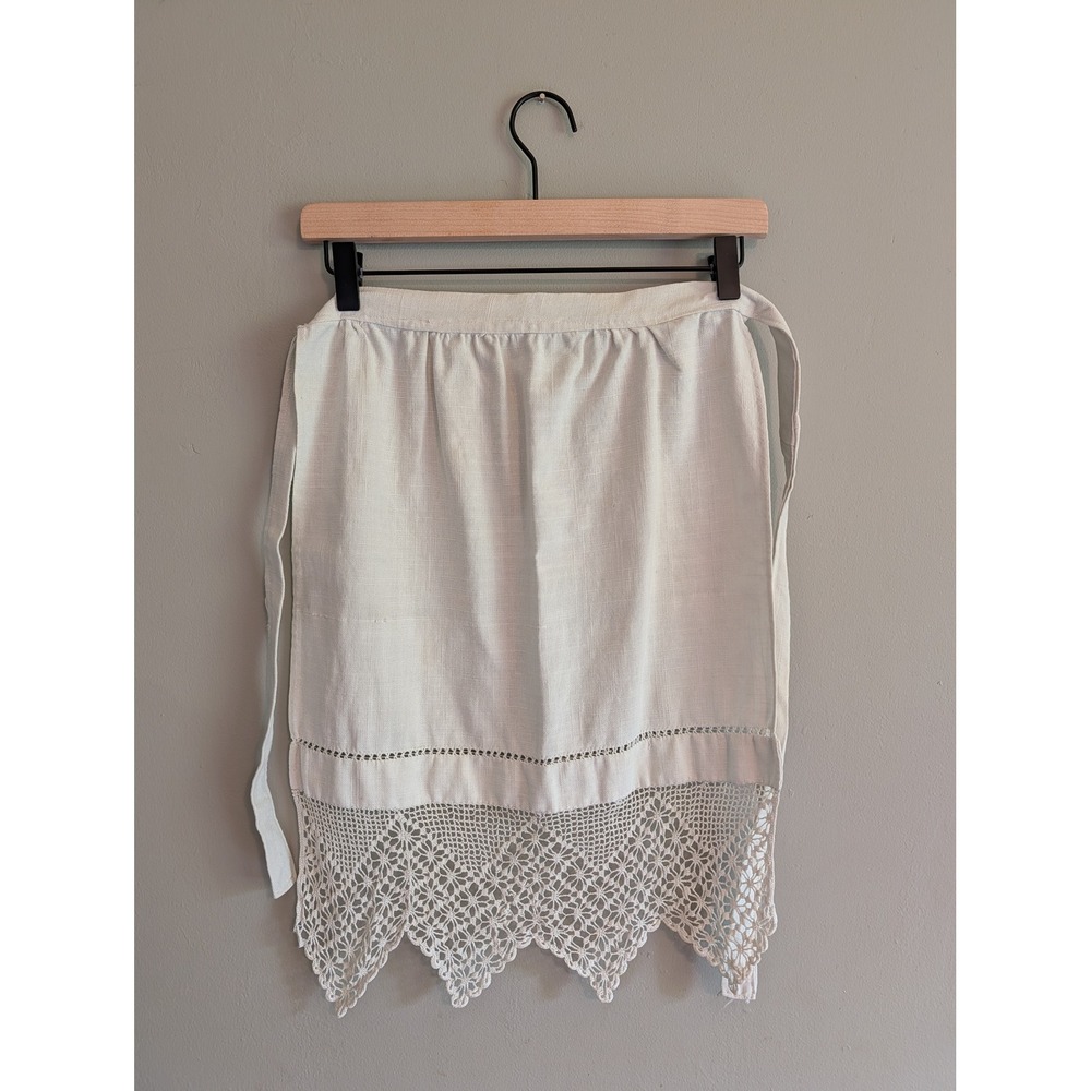 Vintage White Linen Half Apron Crochet Lace Trim Cottagecore Farmhouse Victorian